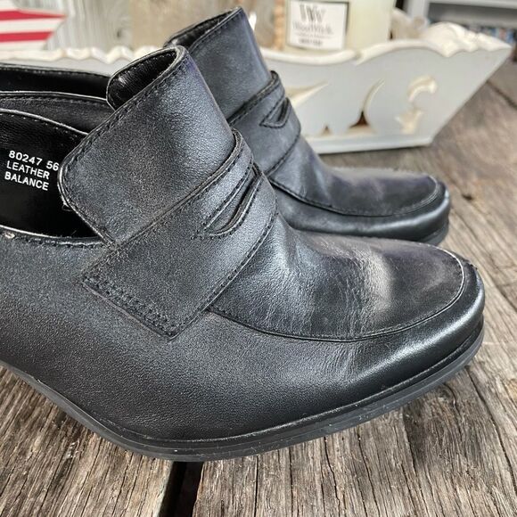 Covington Black Leather Block Heels Size 7.5M EUC - Picture 3 of 9